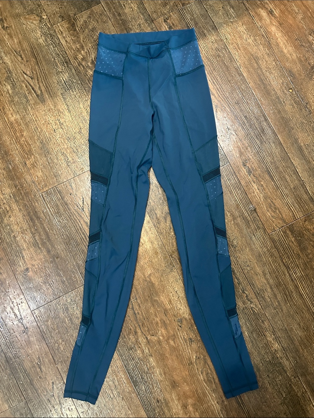 lululemon athletica Teal Mesh Inset Leggings